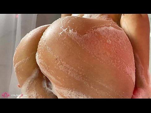 ❤️ Brunetė masturbuoja putytę su vibratoriumi iki intensyvaus orgazmo duše ☑ Porno prie mūsų ❌