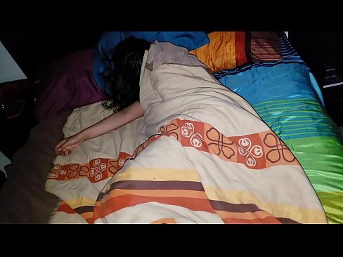 ❤️ Patėvis bara savo jauną pamotę, kol ji miega. ☑ Porno prie mūsų ❌