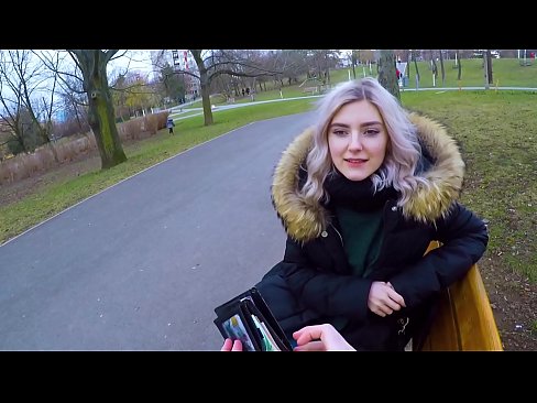 ❤️ Už pinigus nuryja karštą nepažįstamojo spermą - blowjob in the park by Eva Elfie ☑ Porno prie mūsų ❌
